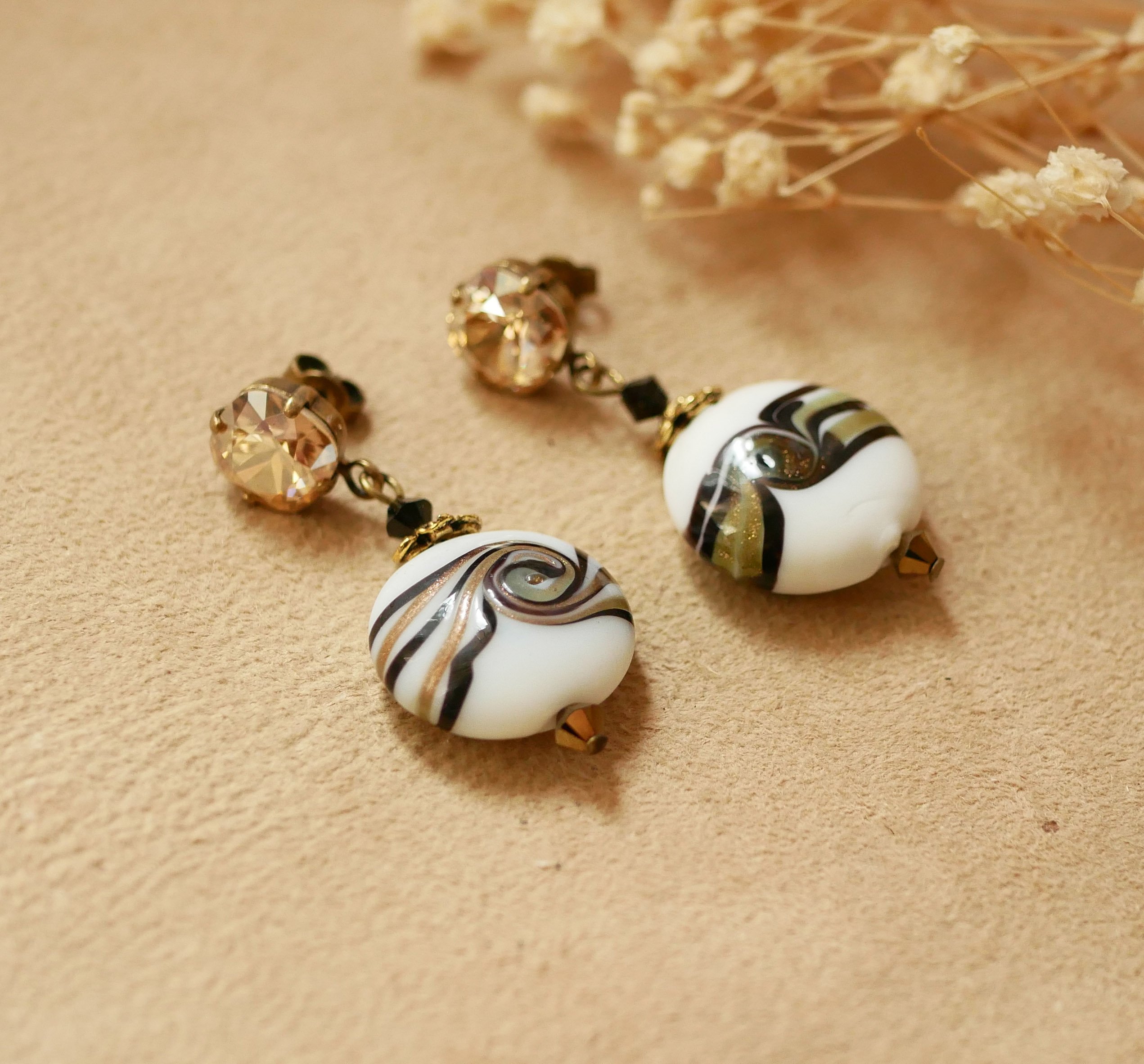 Gouden Cabochon Oorbellen