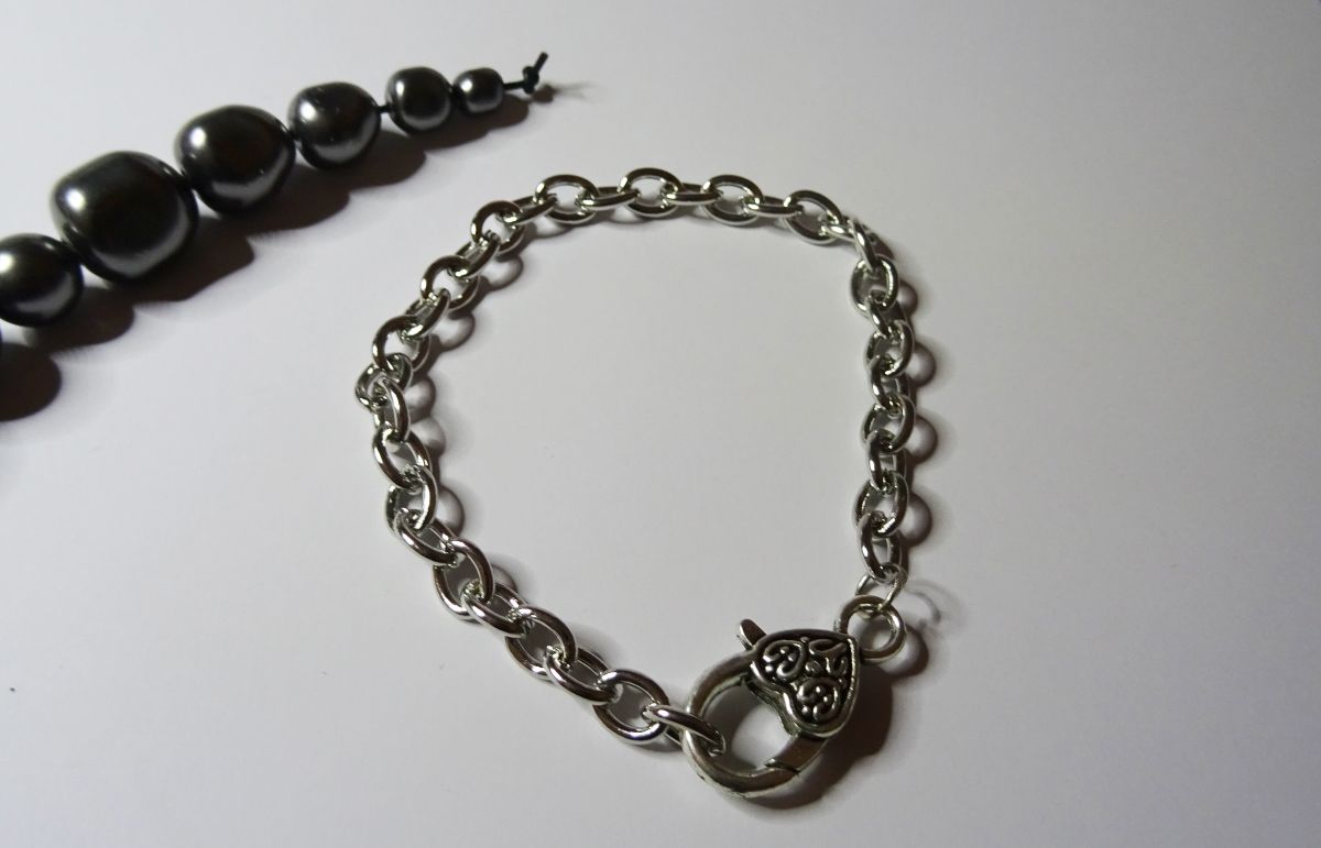 Armband verzilverde ketting groot hart sluiting 20 cm