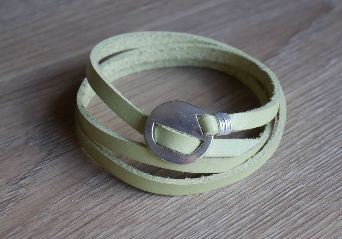 Leren armband Anijsgroen, drievoudig verstelbaar