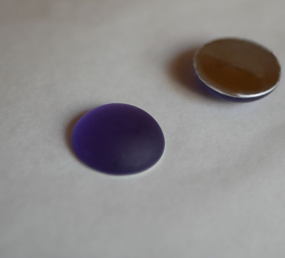Cabochon Luna Zachte paarse tanzaniet diameter 18mm