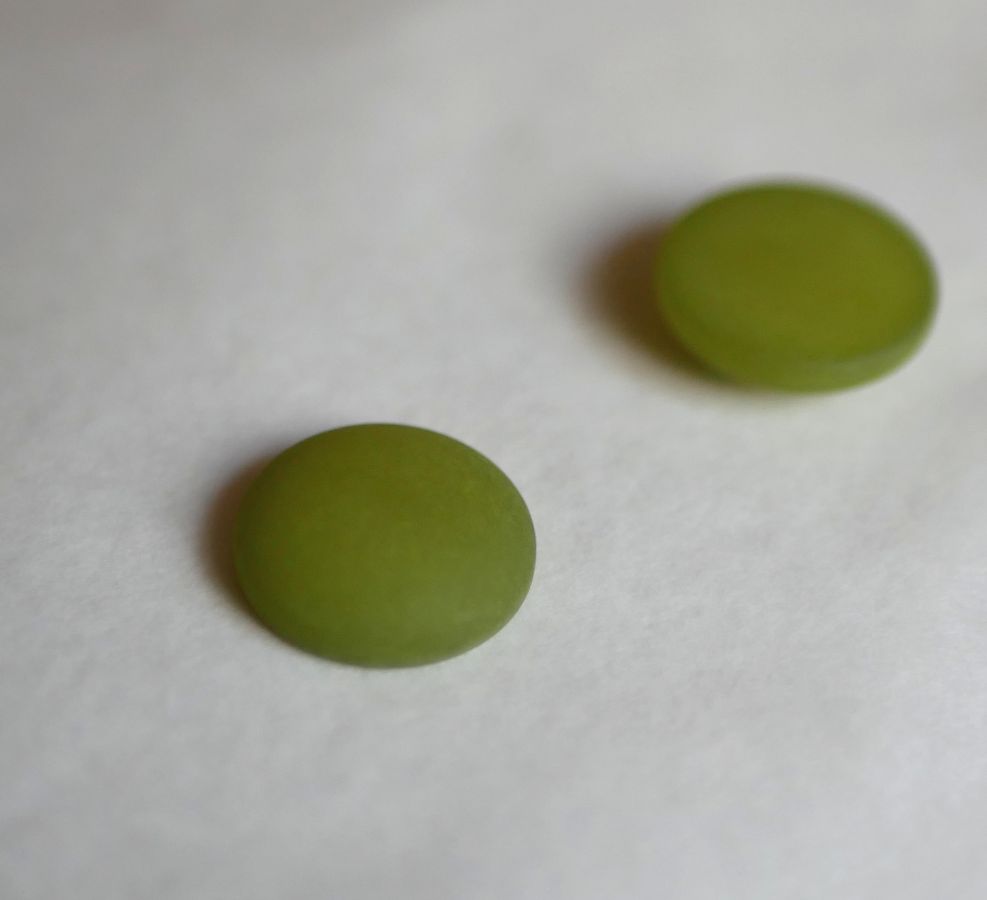 Polaris cabochon groen Olivijn diameter 16mm