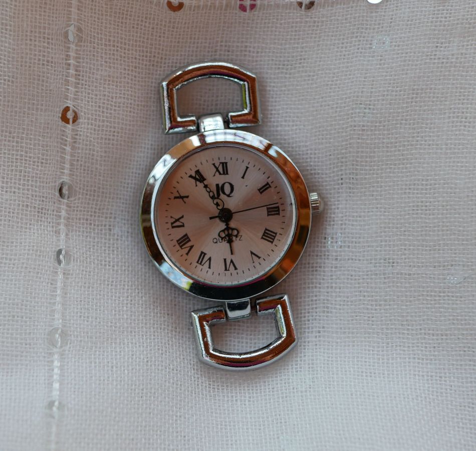 Vintage stijl zilveren wijzerplaat