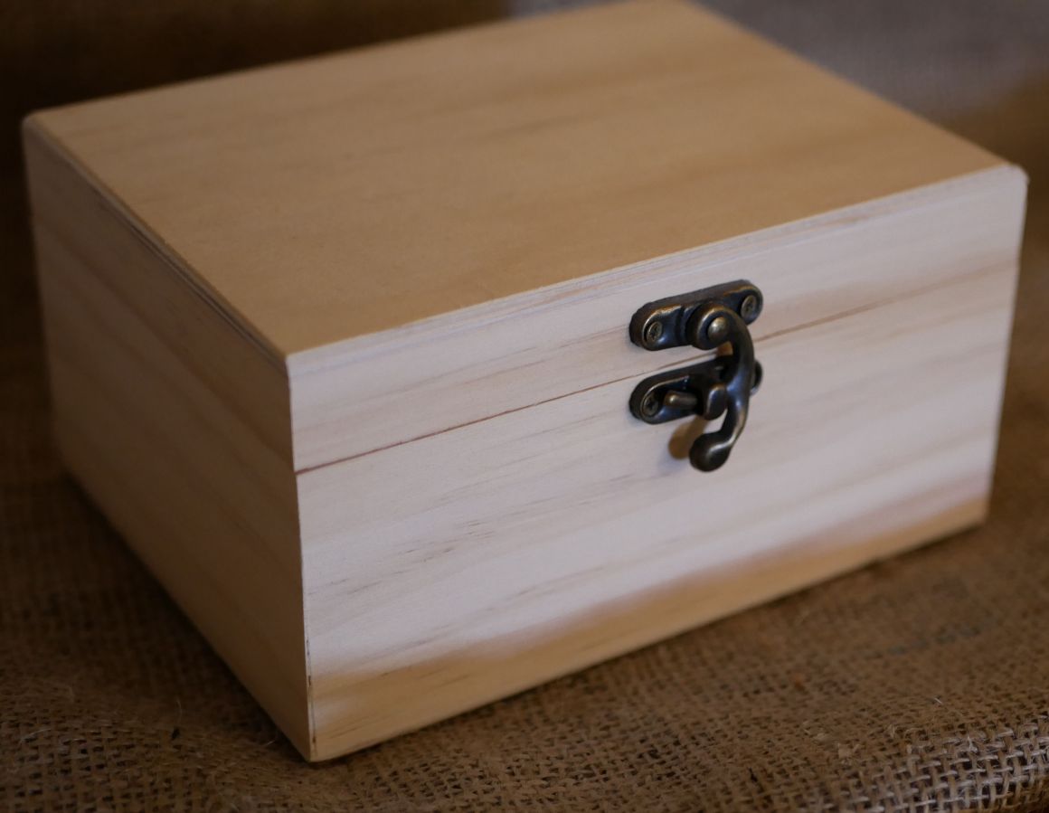 Gegraveerde houten etherische olie doos om te personaliseren