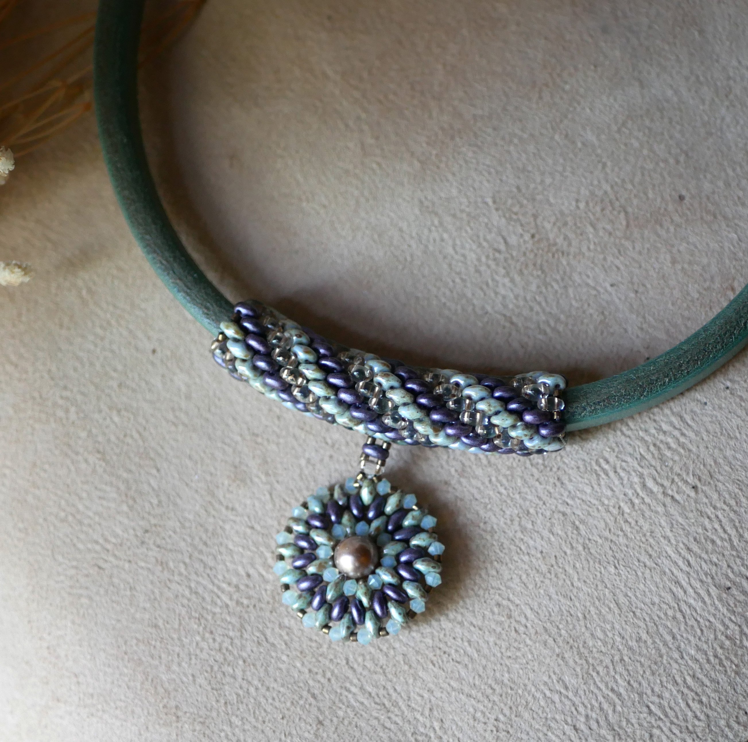 Ketting leer hanger Regaliz kralen Paars/groen