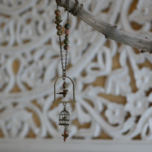 Ketting met lange vogelhanger