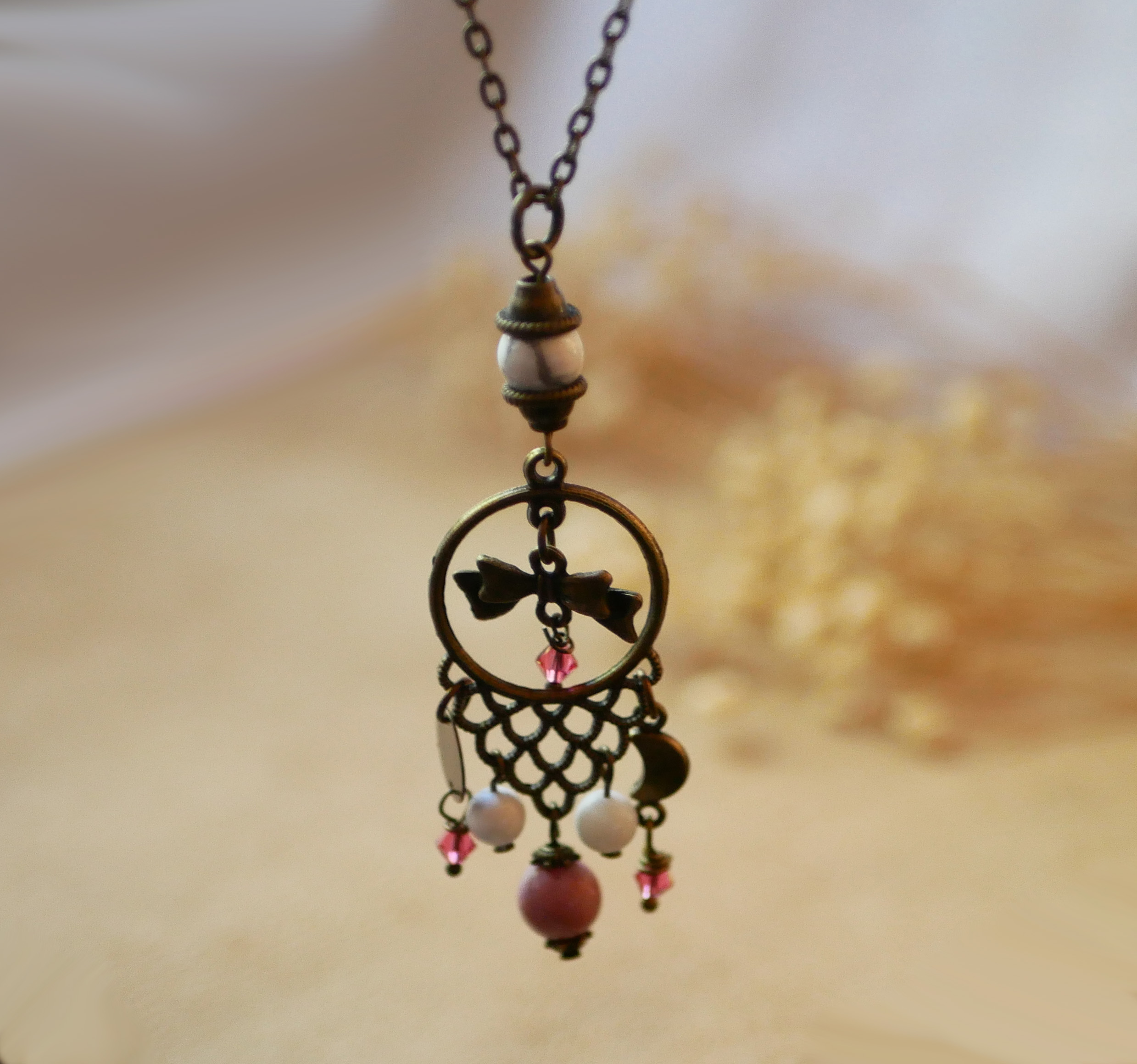 Ketting met bohemian hanger en natuurstenen 