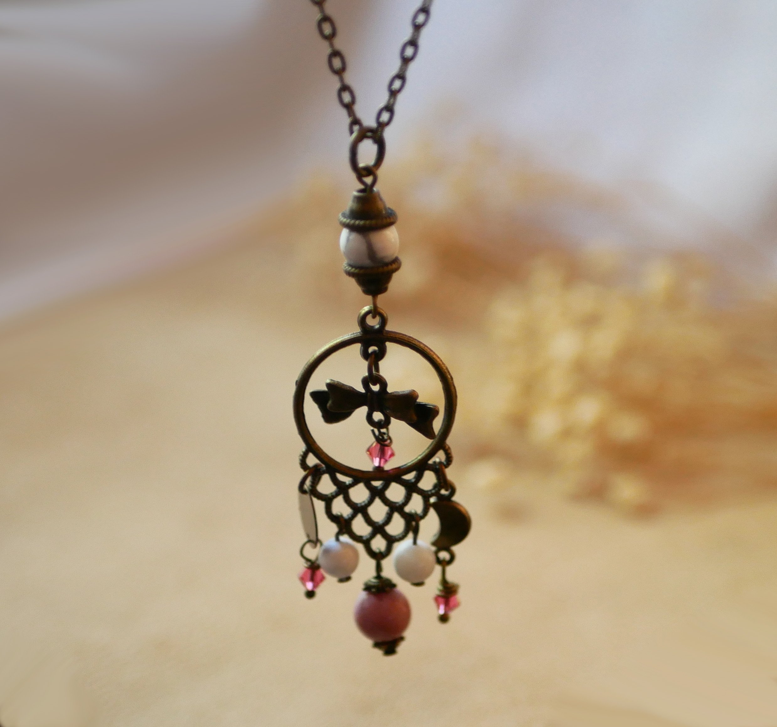 Ketting met bohemian hanger en natuurstenen 