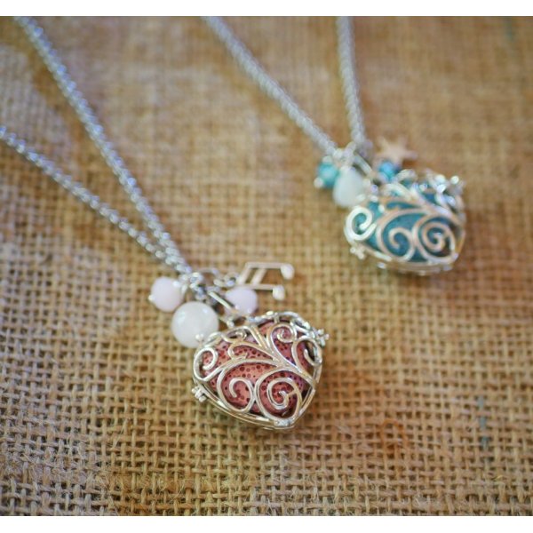 Kettinghanger Hartendoos met lavasteen kleur naar keuze Valentijnscadeau