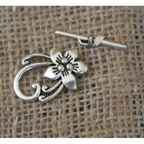 T-sluiting Hibiscusbloem 30 mm verzilverd