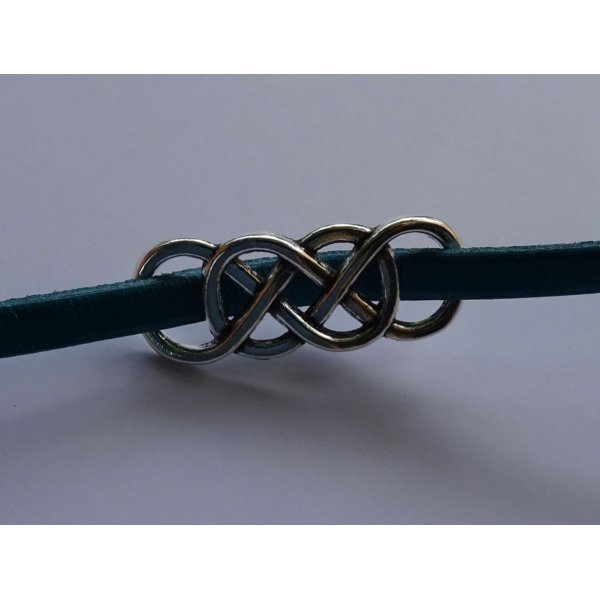 Zilveren dubbele oneindigheidsverdeler