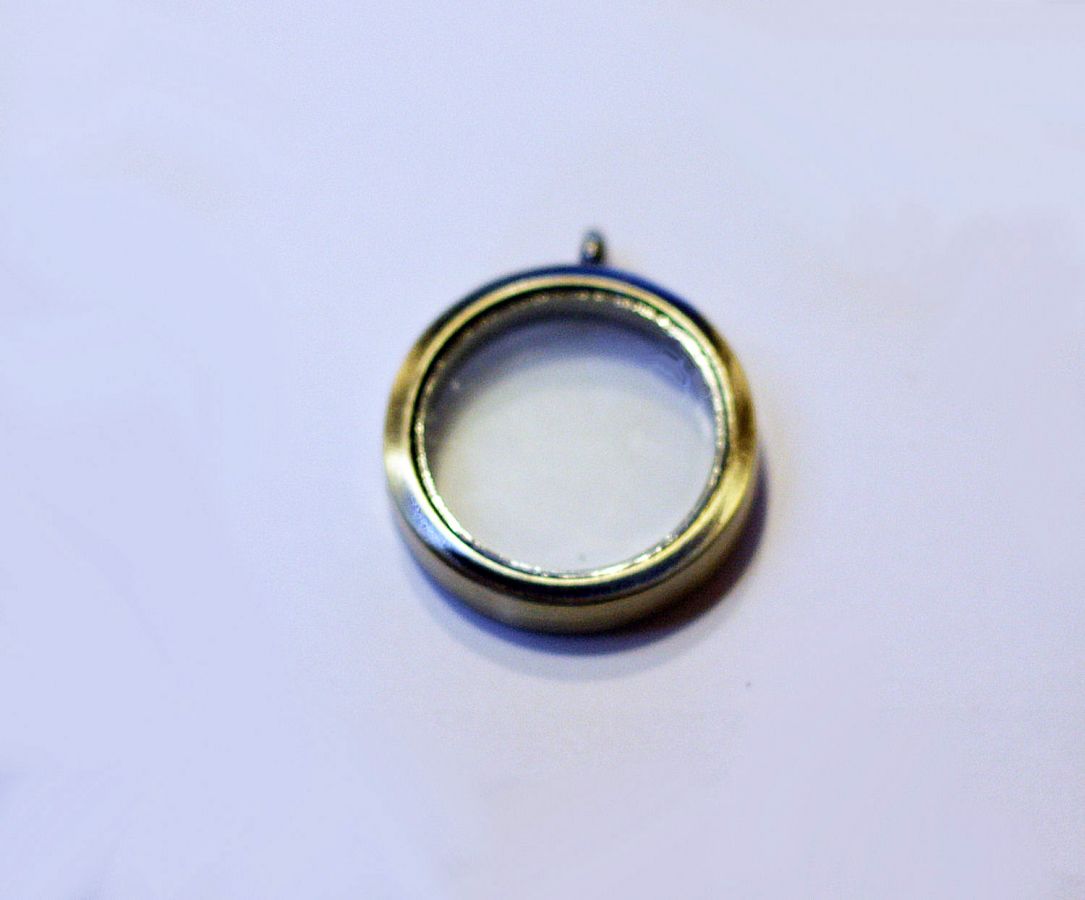 Medaillon glas doosje Verguld brons 30 mm schat hanger