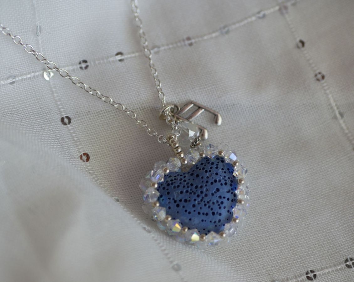 Hanger Blauwe Lavasteen Hart aan zilveren ketting