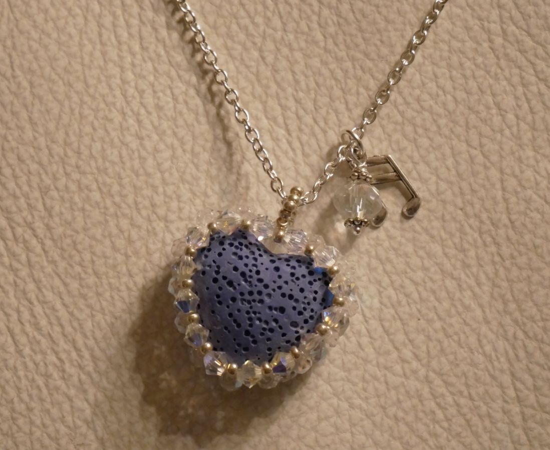 Pendentif  en kit Coeur pierre de lave diffuseur