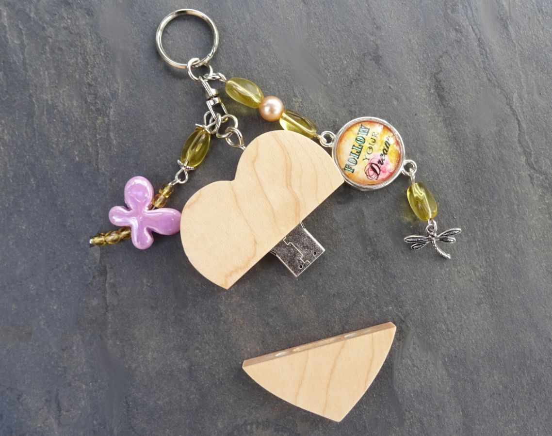 Sleutelhanger Hart usb sleutel om Cabochon &amp; vlinder te graveren