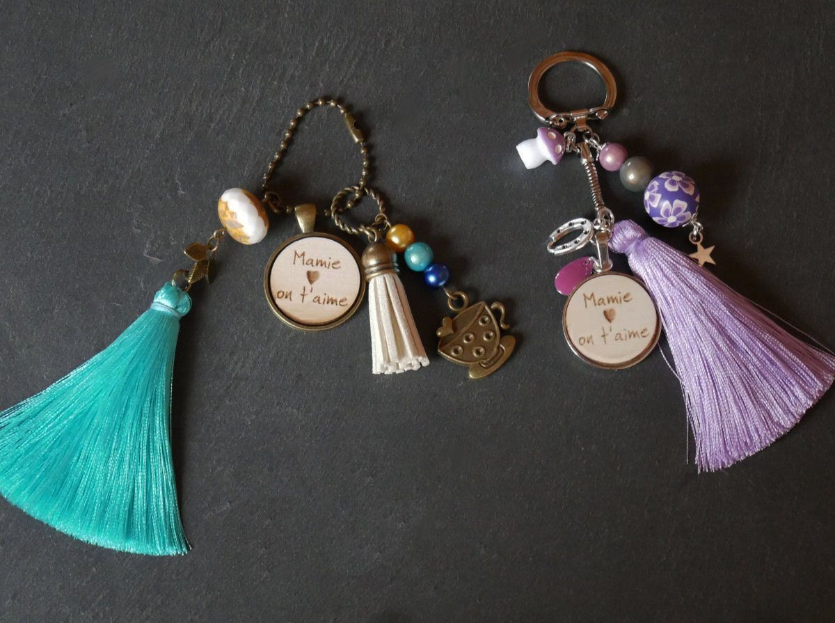 Houten cabochon sleutelhanger met parma kwastje
