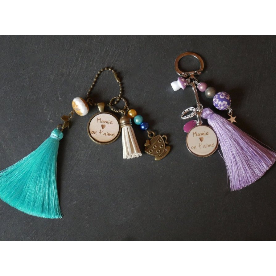 Houten cabochon sleutelhanger met parma kwastje