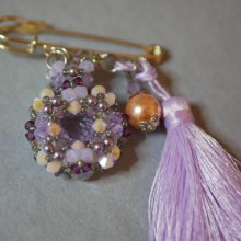 Andros Paarse Pompon Broche