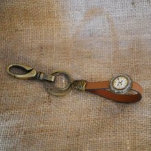 Leren sleutelhanger met Gousset cabochon 