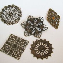 Set van 5 verouderde bronzen afdrukken van verschillende vormen
